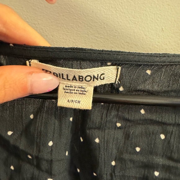 Black and white polka dot Billabong Beachy Blouse - Picture 3 of 7